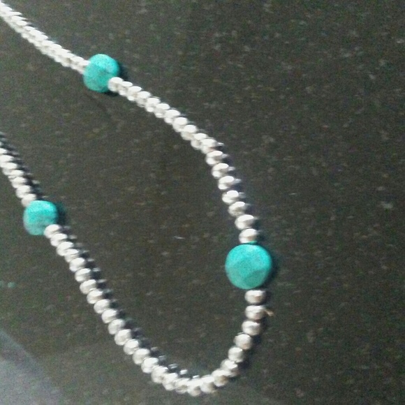 Shimmery sterling bead n turquoise necklace - Picture 4 of 4